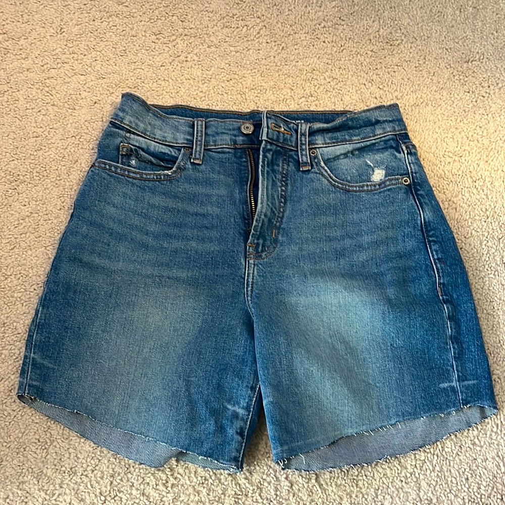 Bermuda jean shorts